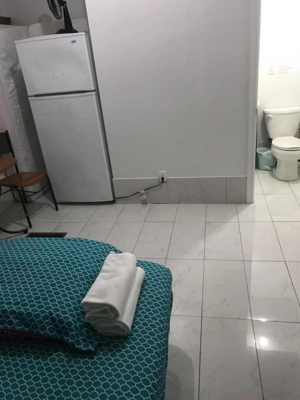 Monthly University Apartment-Elizabeth Τορόντο Εξωτερικό φωτογραφία