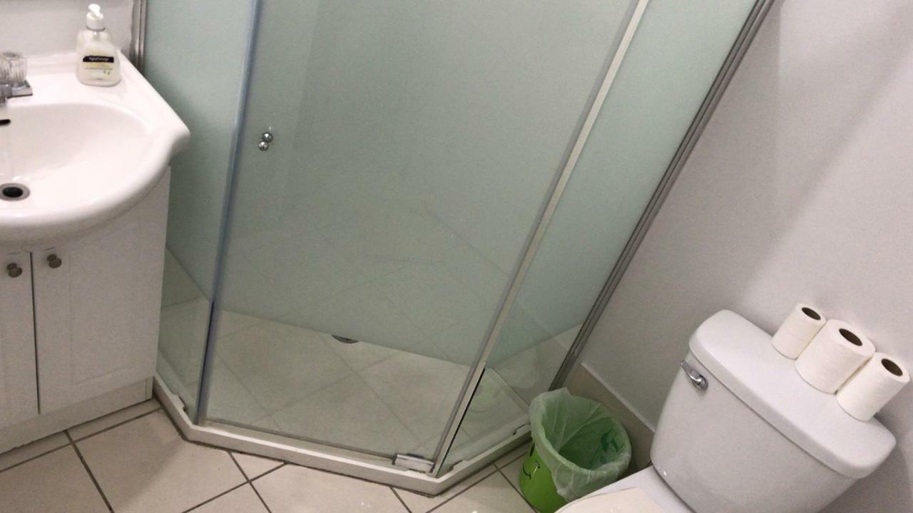 Monthly University Apartment-Elizabeth Τορόντο Εξωτερικό φωτογραφία