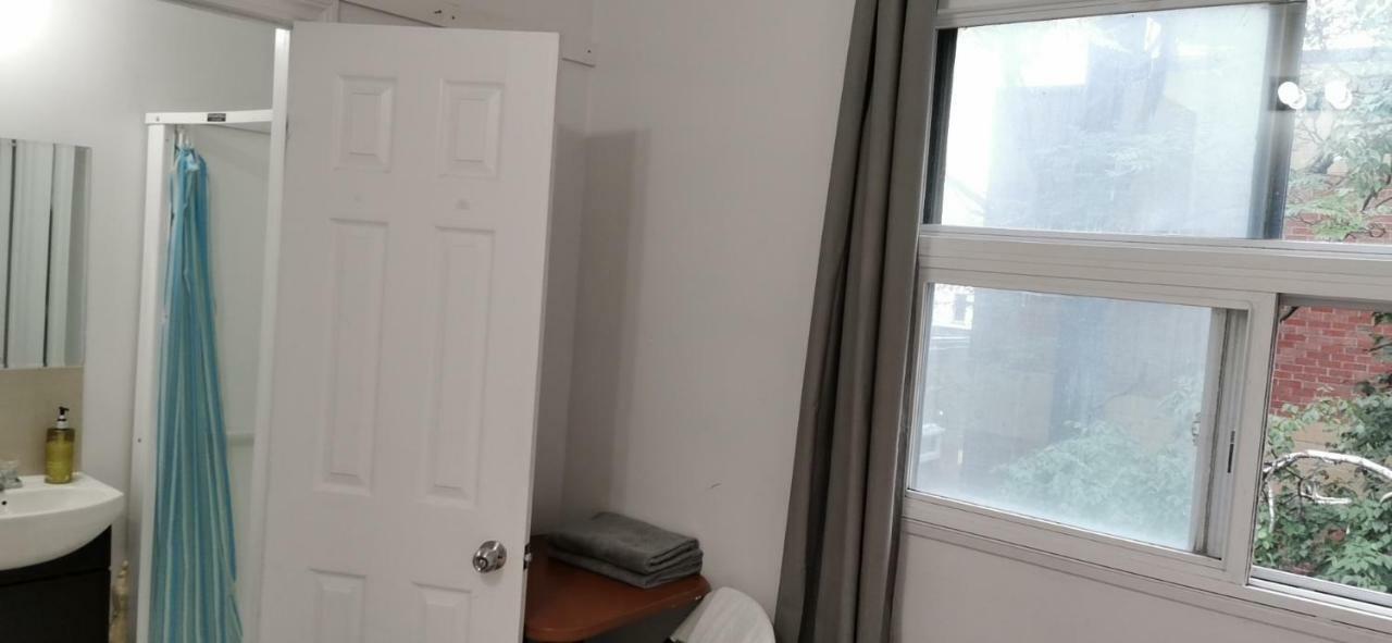 Monthly University Apartment-Elizabeth Τορόντο Εξωτερικό φωτογραφία